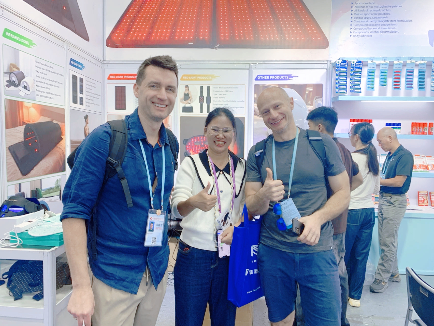 Huikang Electronics Shines at 2025 Canton Fair Phase 3 with Sauna Blanket Innovations