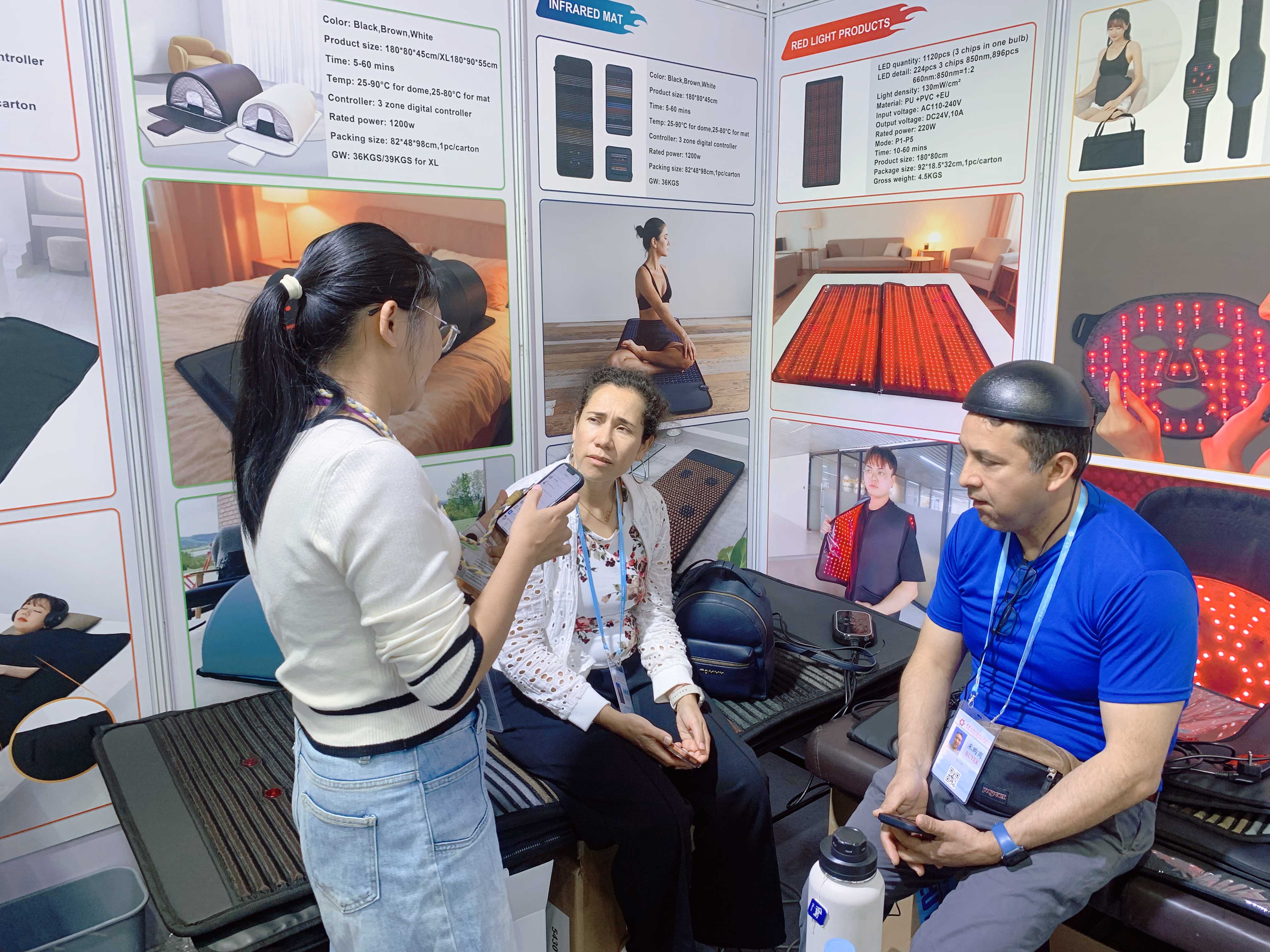 Huikang Electronics Shines at 2025 Canton Fair Phase 3 with Sauna Blanket Innovations