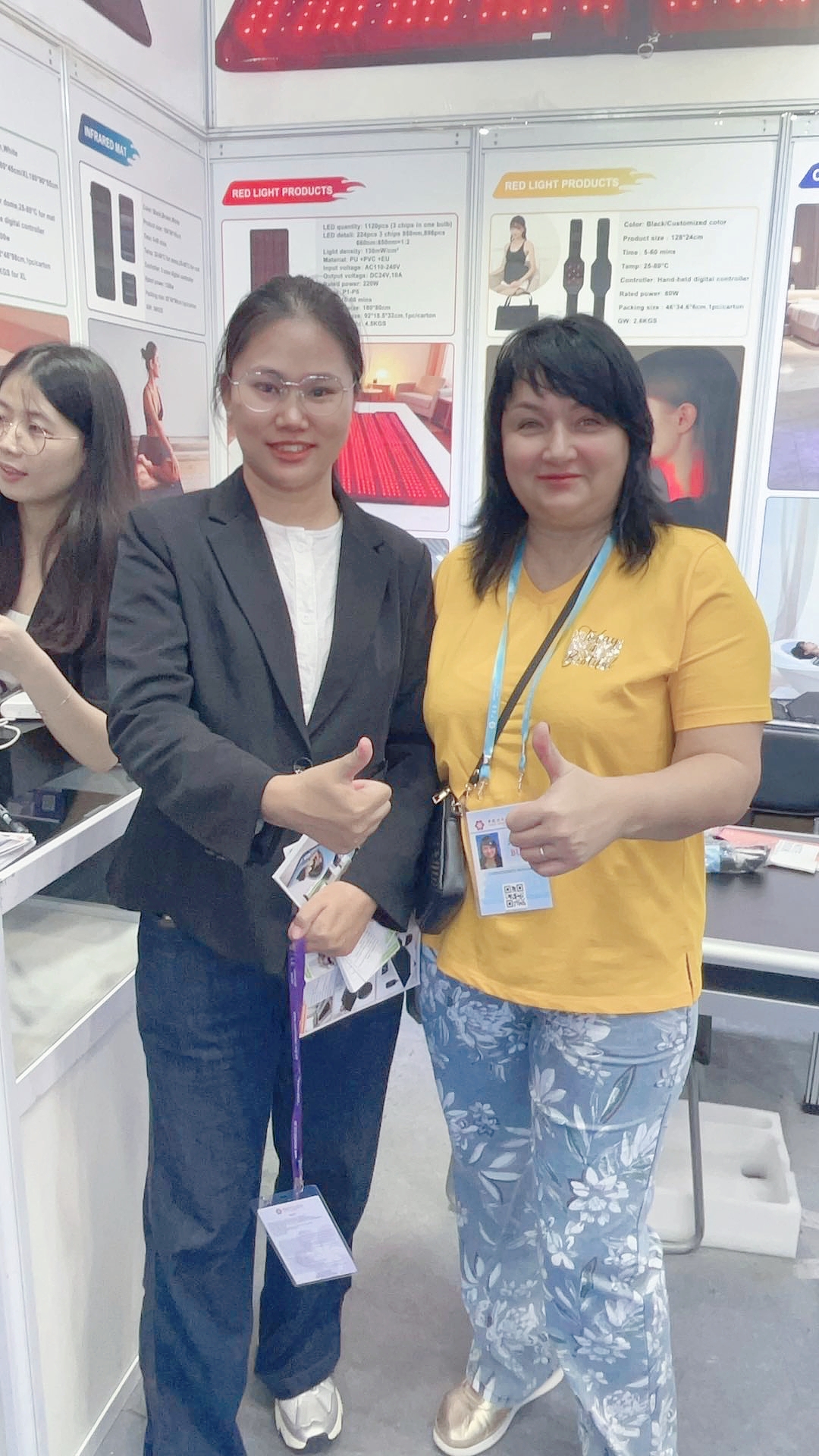 Huikang Electronics Shines at 2025 Canton Fair Phase 3 with Sauna Blanket Innovations